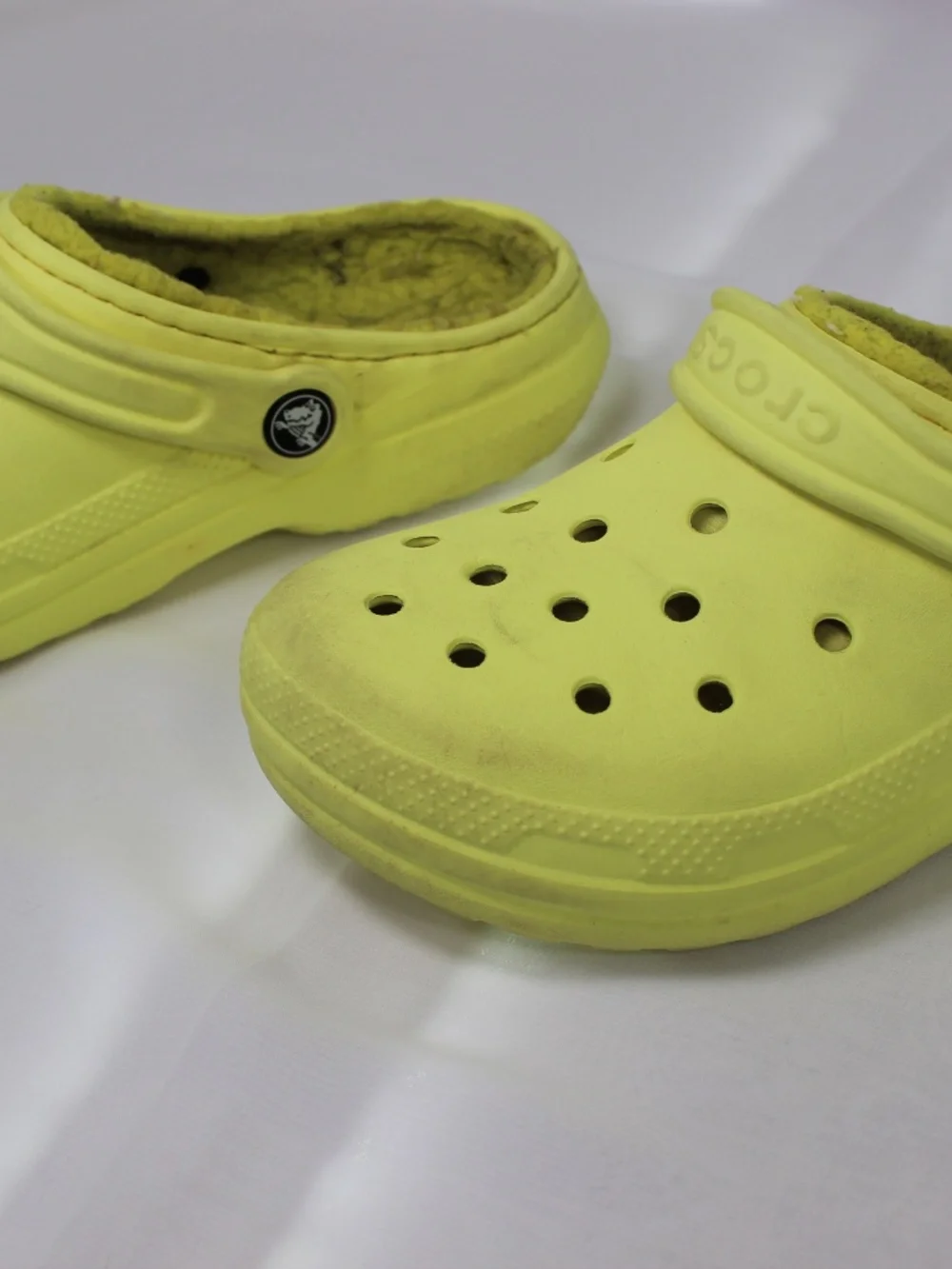 Crocs Yellow Lined Clogs Kids Size J3